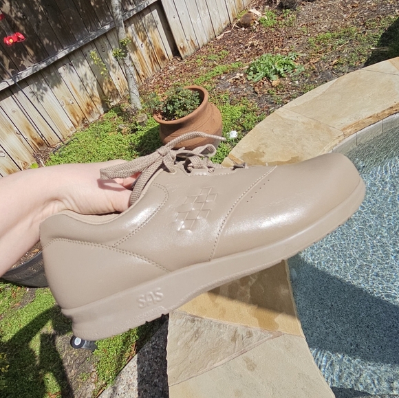 Nwot SAS Free Time (Mocha) Walking Shoe  11M - Picture 12 of 13